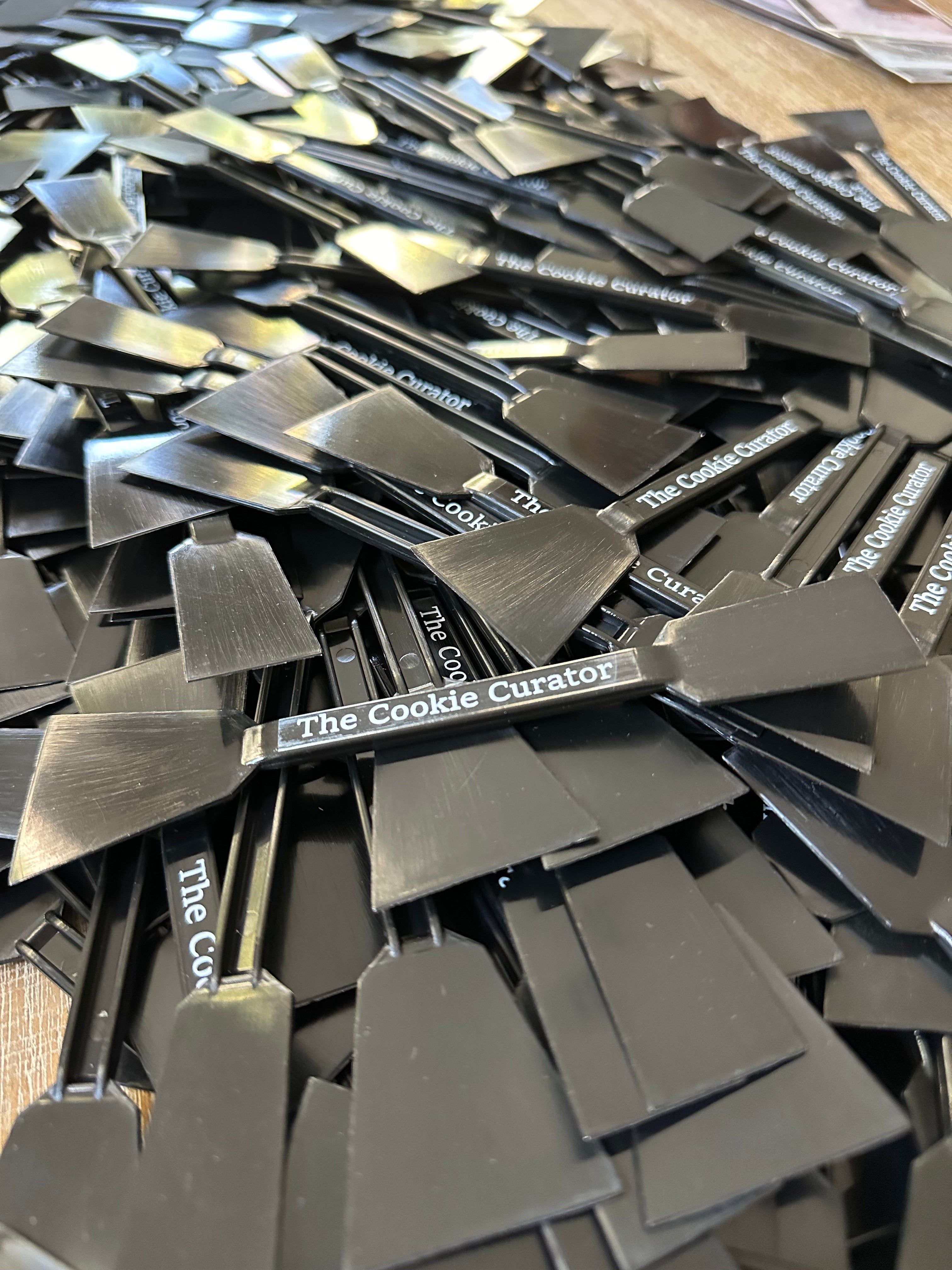 Double Sided Scraper – The Cookie Curator